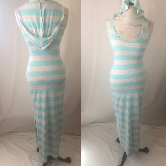 Lily Bleu Beach Maxi Dress - Picture 4 of 6